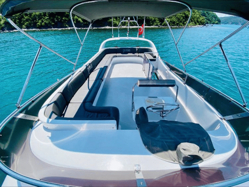Istanbul: Private Bosphorus Tour On Luxury Yacht - Should you book this private Bosphorus yacht tour?