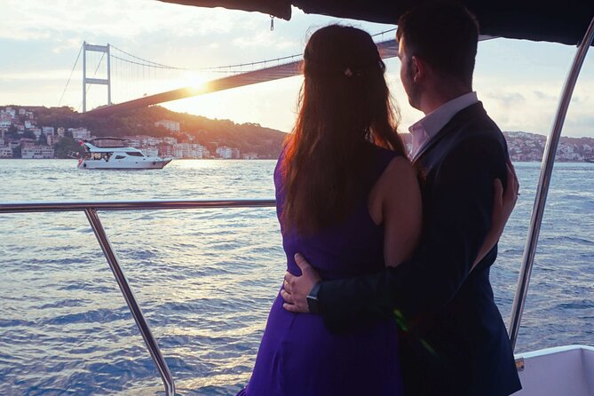Sunset / Noon Bosphorus Cruise by Private Yacht - What makes the yacht experience feel worth it
